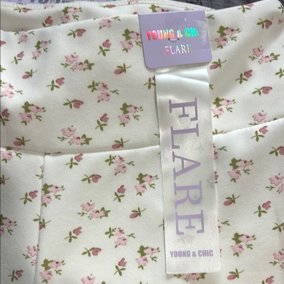 ✨ Flare Young & Chic Matching Set – Style BIS7961 – Size L – NOT Pajamas - Picture 8 of 8